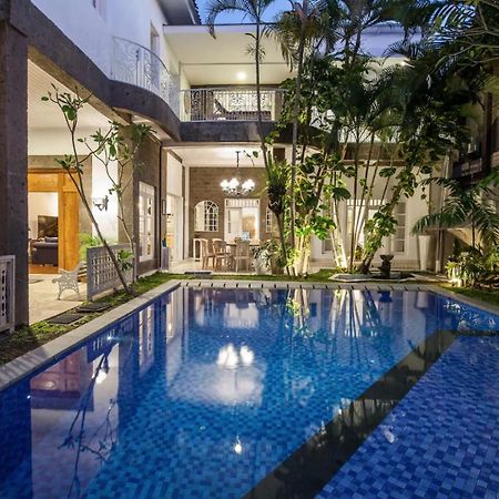 Villa Alexandra Seminyak Kerobokan  Ngoại thất bức ảnh