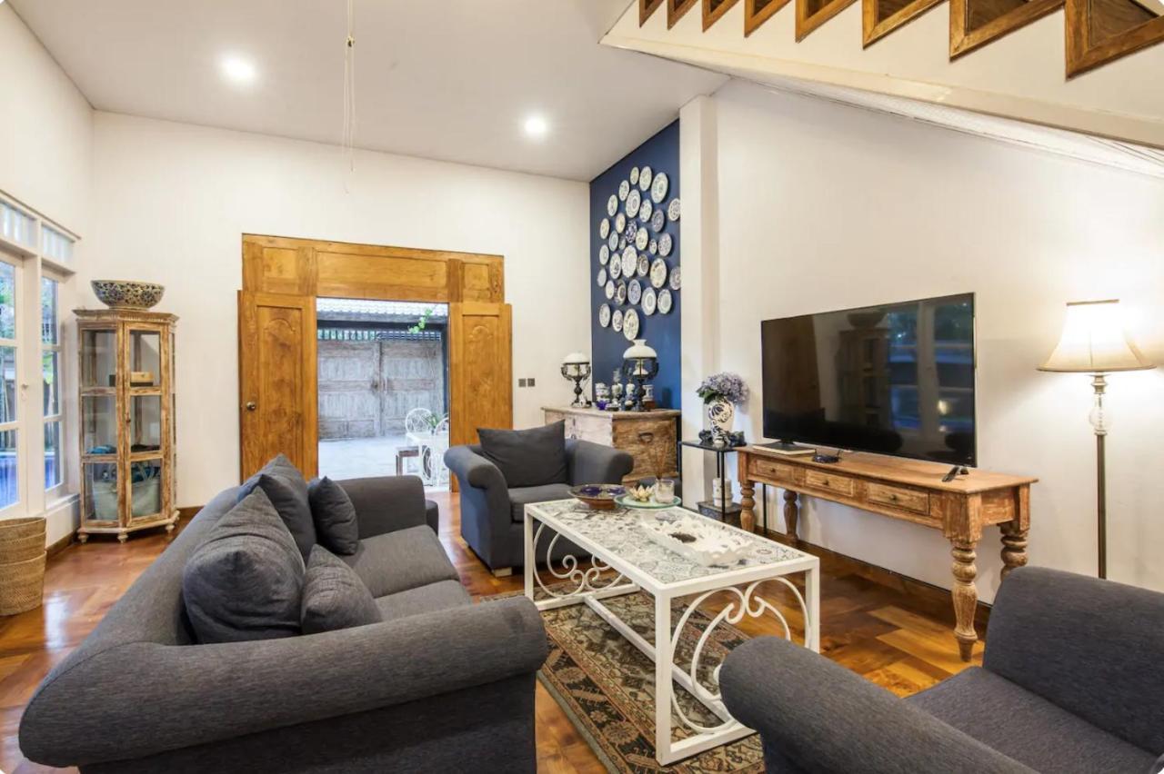 Villa Alexandra Seminyak Kerobokan  Ngoại thất bức ảnh